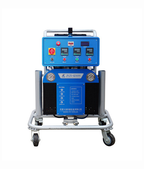 <b>聚脲噴涂設(shè)備型號(hào)：JNJX-Q5600型</b>